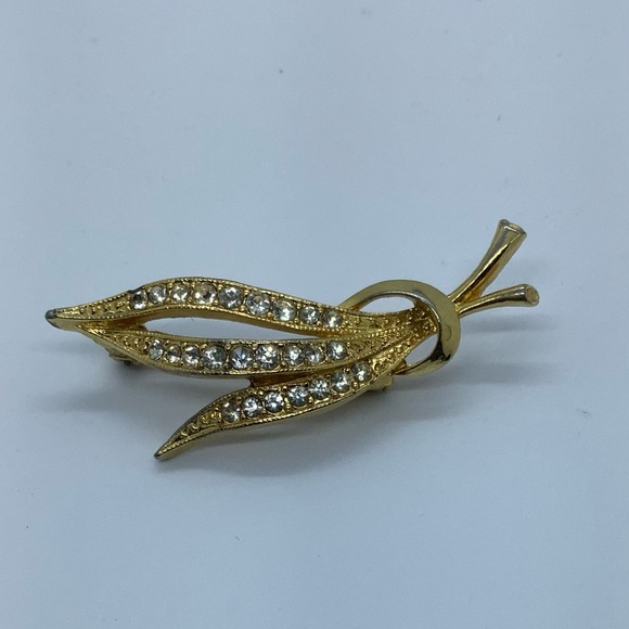 Wheat Style Brooch With Clear Stones - Picture 1 of 2